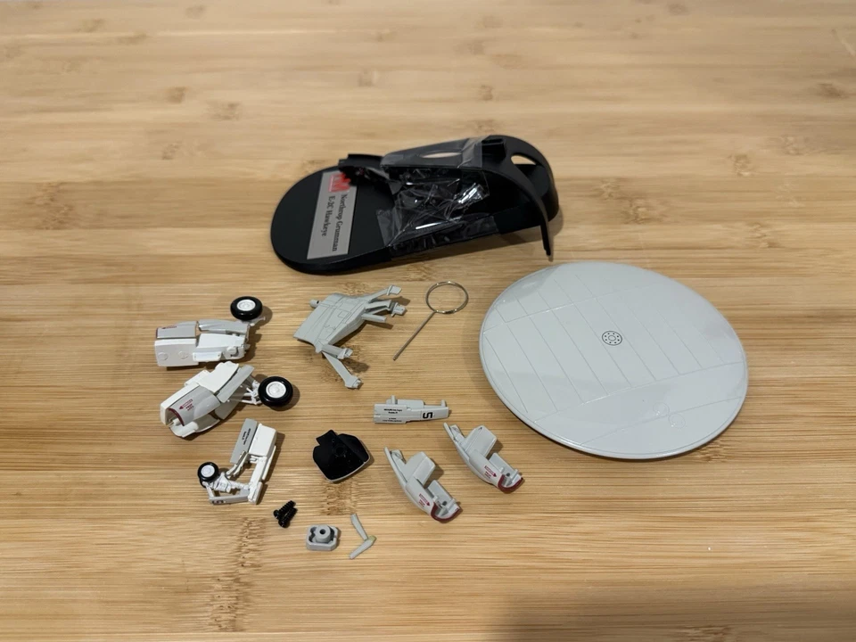 Hobby Master Grumman E-2D Hawkeye 168599 VAW-121 EE. UU. Abraham Lincoln HA4819 1:72 Foto 4 de 4