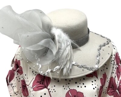 Vintage Donna Vinci Couture | Wool Church Hat Light Beige  display picture 2