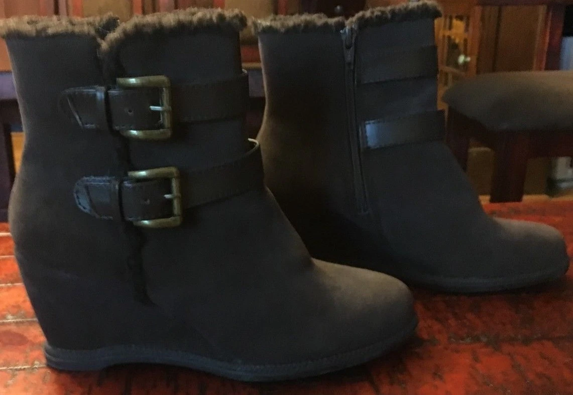 Women Sole Sensibility Wedge Heel Brown Ankle Boot with Side