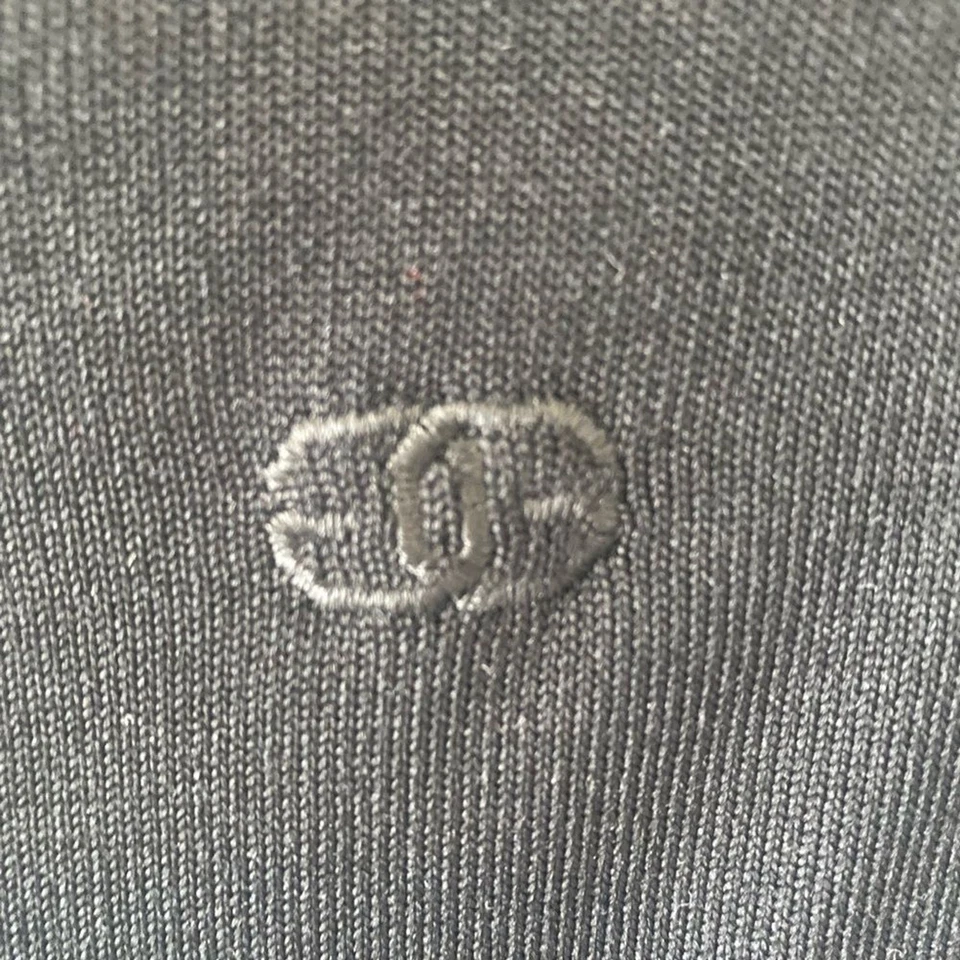 Cárdigan Givenchy Sport vintage negro con ribete blanco Foto 3 de 4