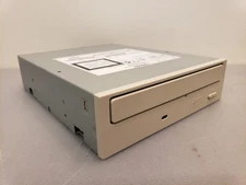 Compaq Hitachi 32x 5.25in IDE CD-ROM Drive Optical Beige 127434-205 *Tested