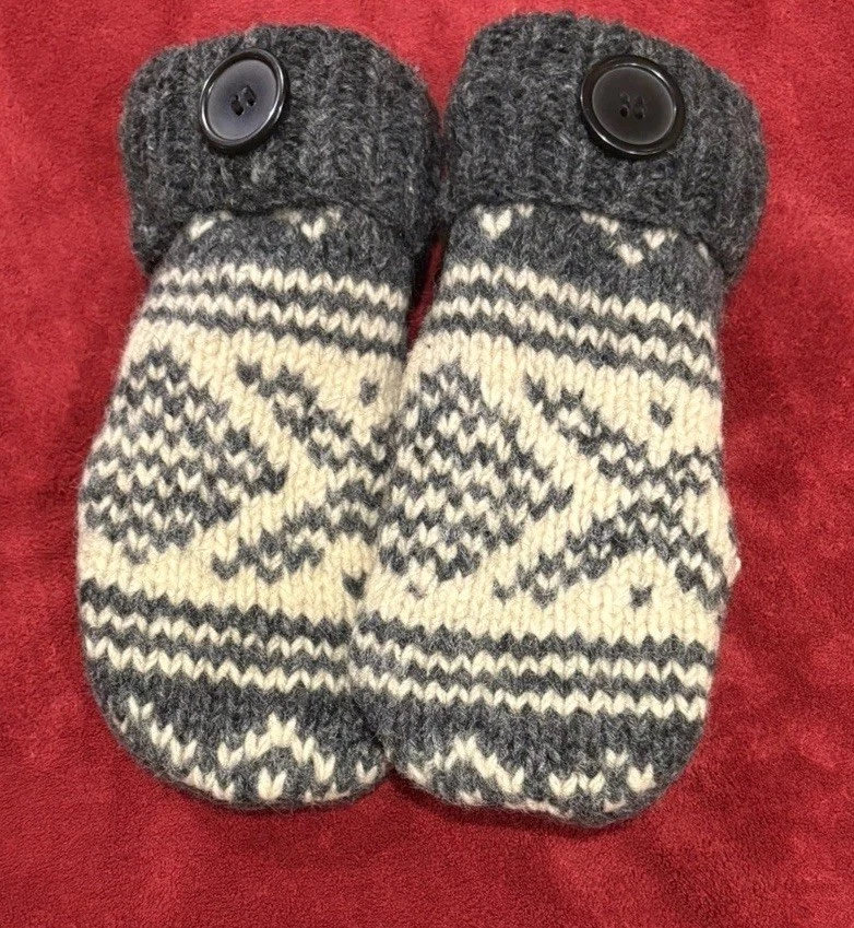 Wool Sweater Mittens Upcycled , Gray, White Fleece Lined Adult L Cozy , Warm