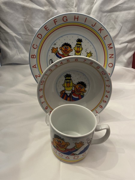 Nuevo Juego Infantil jMP Marketing Plaza Sésamo Porcelana Plato, Cuenco, Taza Bert & Ernie