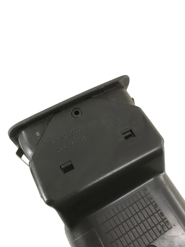 735324240 BOCCHETTA AERAZIONE CENTRALE LATO DESTRO FIAT IDEA (2004) 1.3 D 51KW - Imagen 4 de 4