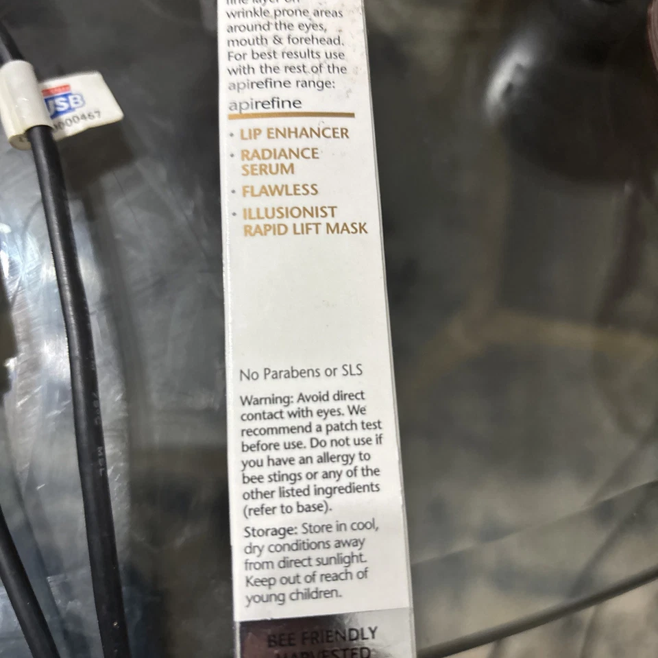 Relleno de arrugas dirigido Manuka Doctor Apirefine con veneno de abeja purificado 0,51 oz Foto 2 de 4