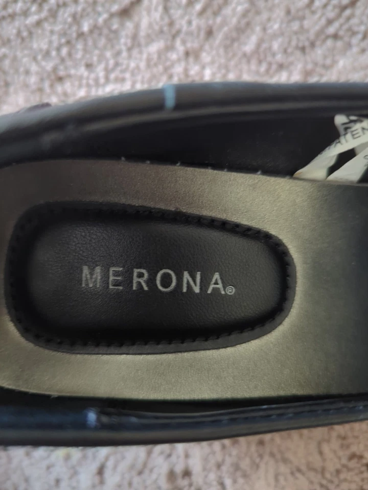 Merona Black Heeled Loafers Size 8 - Image 4 of 4