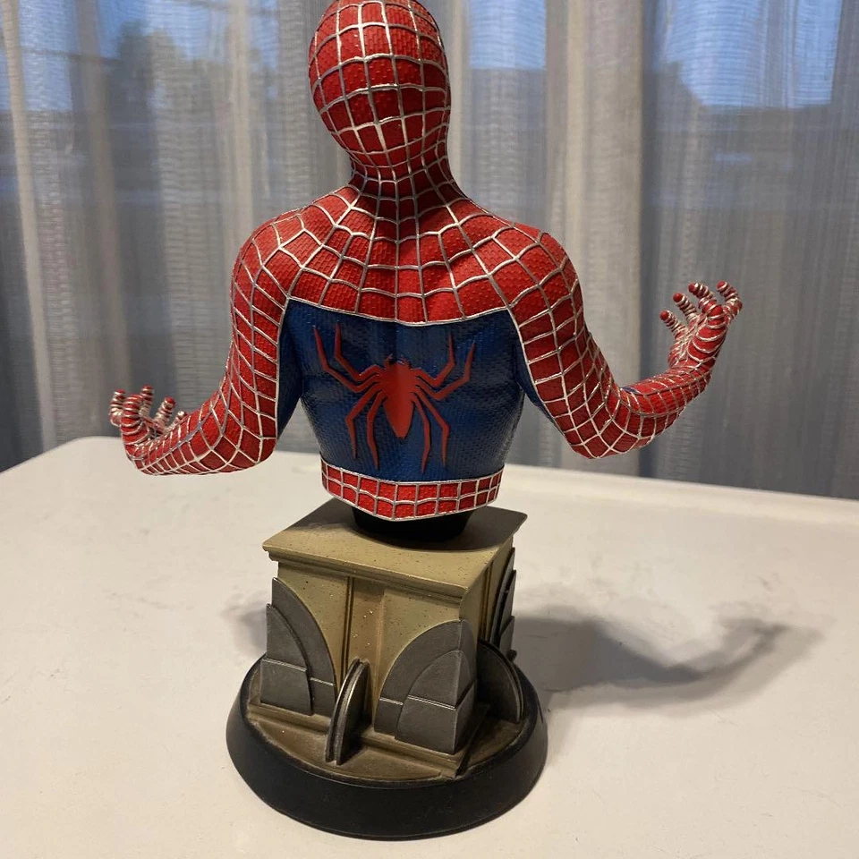 Juego de estatua mini busto Spider-Man y Spider-Man negro Sideshow Limited Japón resina Foto 3 de 4