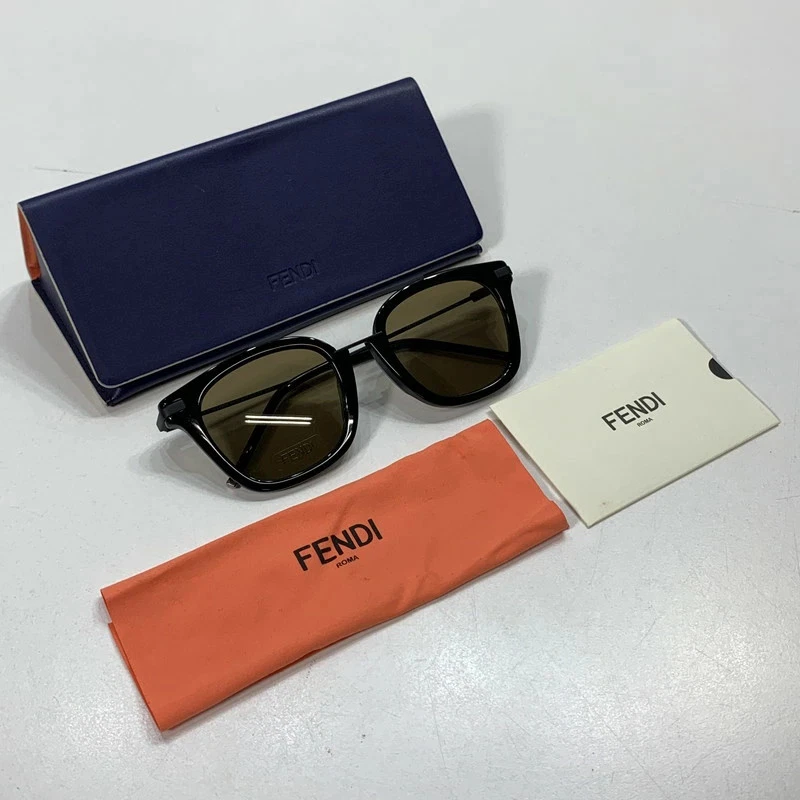 Fendi Lens Frame Sunglasses for Women for sale | eBay display picture 2