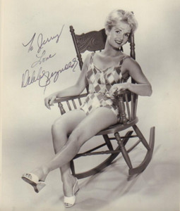 Debbie Reynolds Signed (1932–2016):Auto Vintage 8x10• Piece of the Past COA