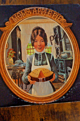 【中古】 Mom's Apple Pie SUPER RARE ALBUM! Mom's Apple Pie Banned in the USA in 1972 WHOA