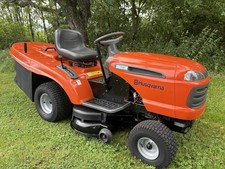 Husqvarna Aufsitzmäher Rasentraktor Wiesenmäher Laubsammler