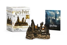 Harry Potter Hogwarts Castle and Sticker Book: Lights Up! (Paperback or Softback
