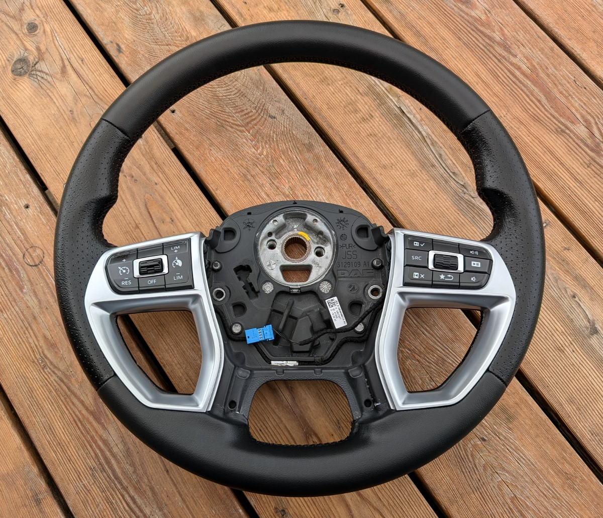 NEW LEATHER Steering Wheel VAN HOOL DAF XF XG XG+ 480 FT Euro 6