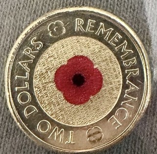 2012 X 1 Australian $2 Red Poppy Remembrance Colour Coin UNC FROM CHUBB ROLL