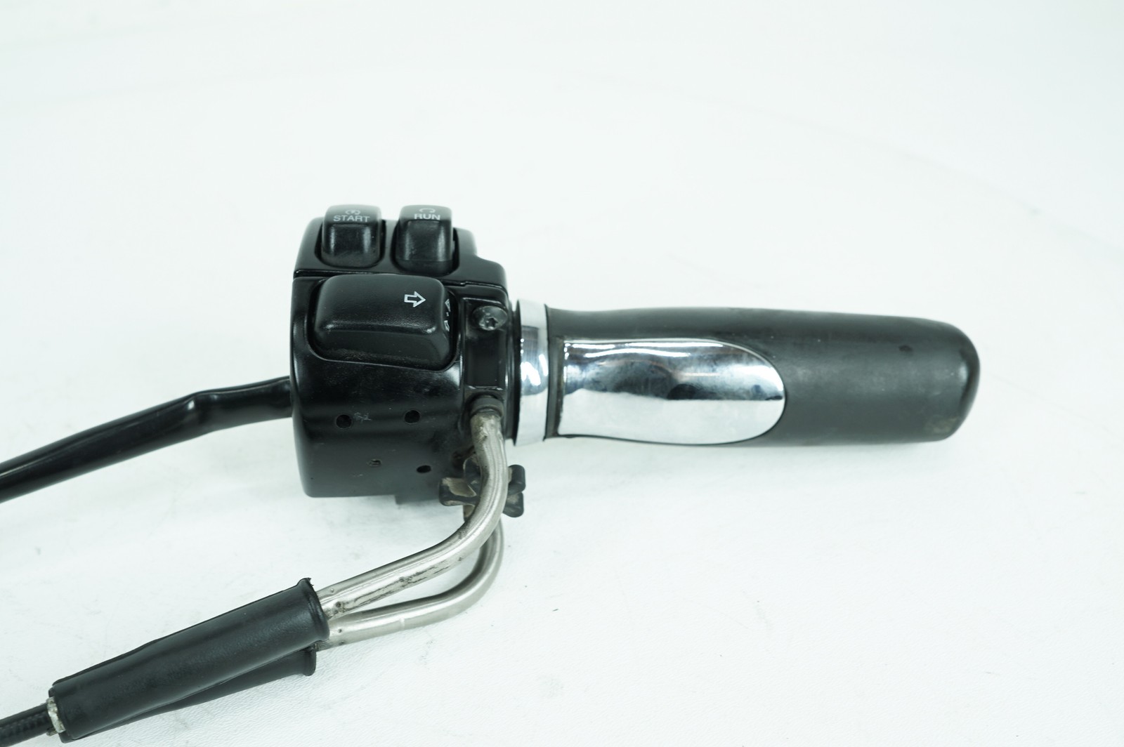 04 Harley Touring Road King Custom OEM Right Engine Start Kill Switches Controls