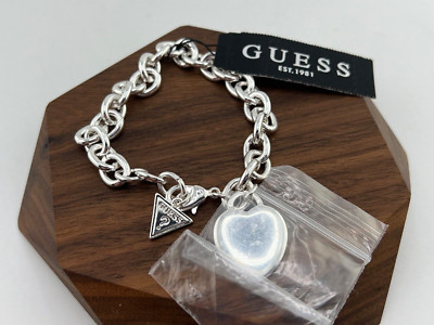 NEW SILVER TONE GUESS CHAIN LINK - HEART - LOGO PENDANTS WOMENS BRACELET CHARM