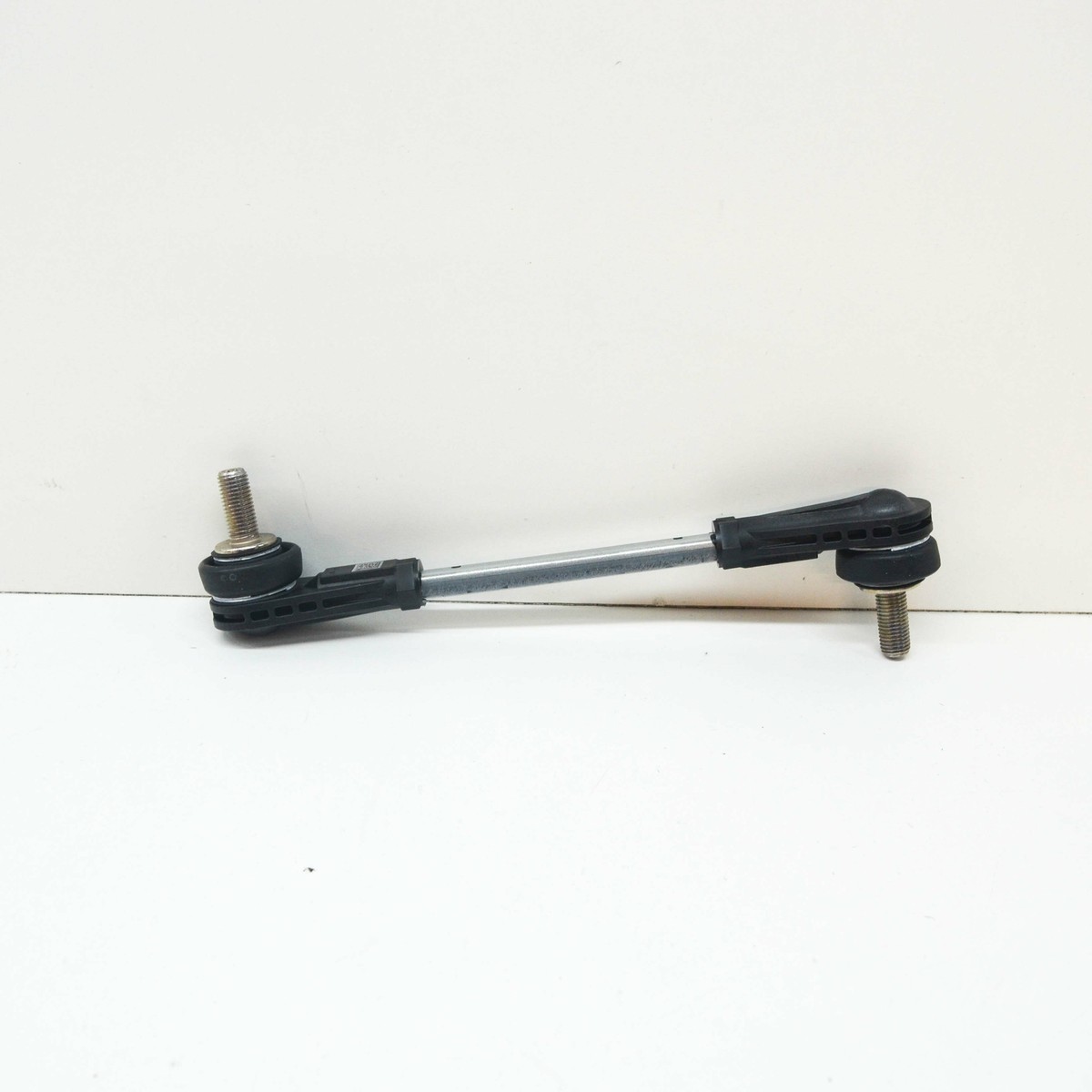 BMW 5 G30 Front Suspensiom Stabilizer End Link 31306861483 NEW 