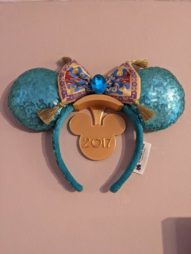 Disney Mickey Ear wall mount - Picture 6 of 13