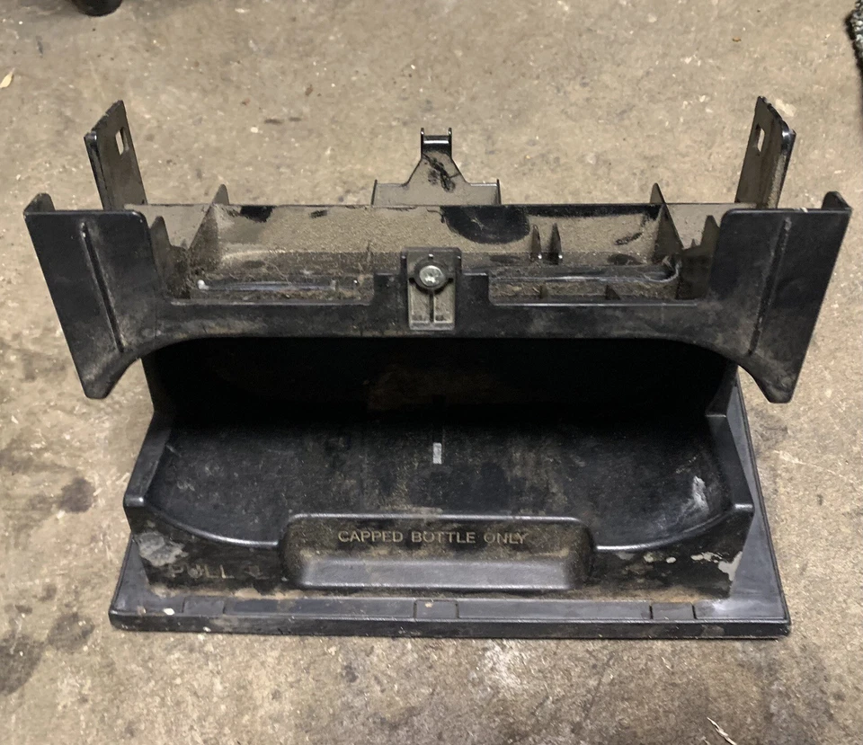 Portavasos Toyota Tundra 2007-2013 doble cabina piso central 55620-0C020 Foto 2 de 3