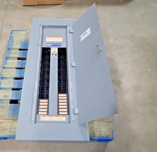 Square D  100Amp 240V 3PH 3W 42 CKT NEMA 1 Type NF Main Lug Panel #276