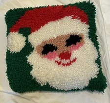 Vintage Handmade Latch Hook Santa Claus Christmas Holiday Decor Pillow 15  