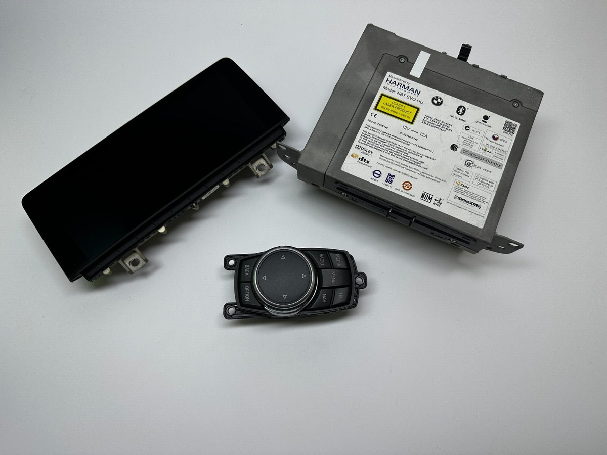 BMW F32 純正ナビ BMW F32 ナビブラックアウトを純正中古ヘッドユニット交換で修理