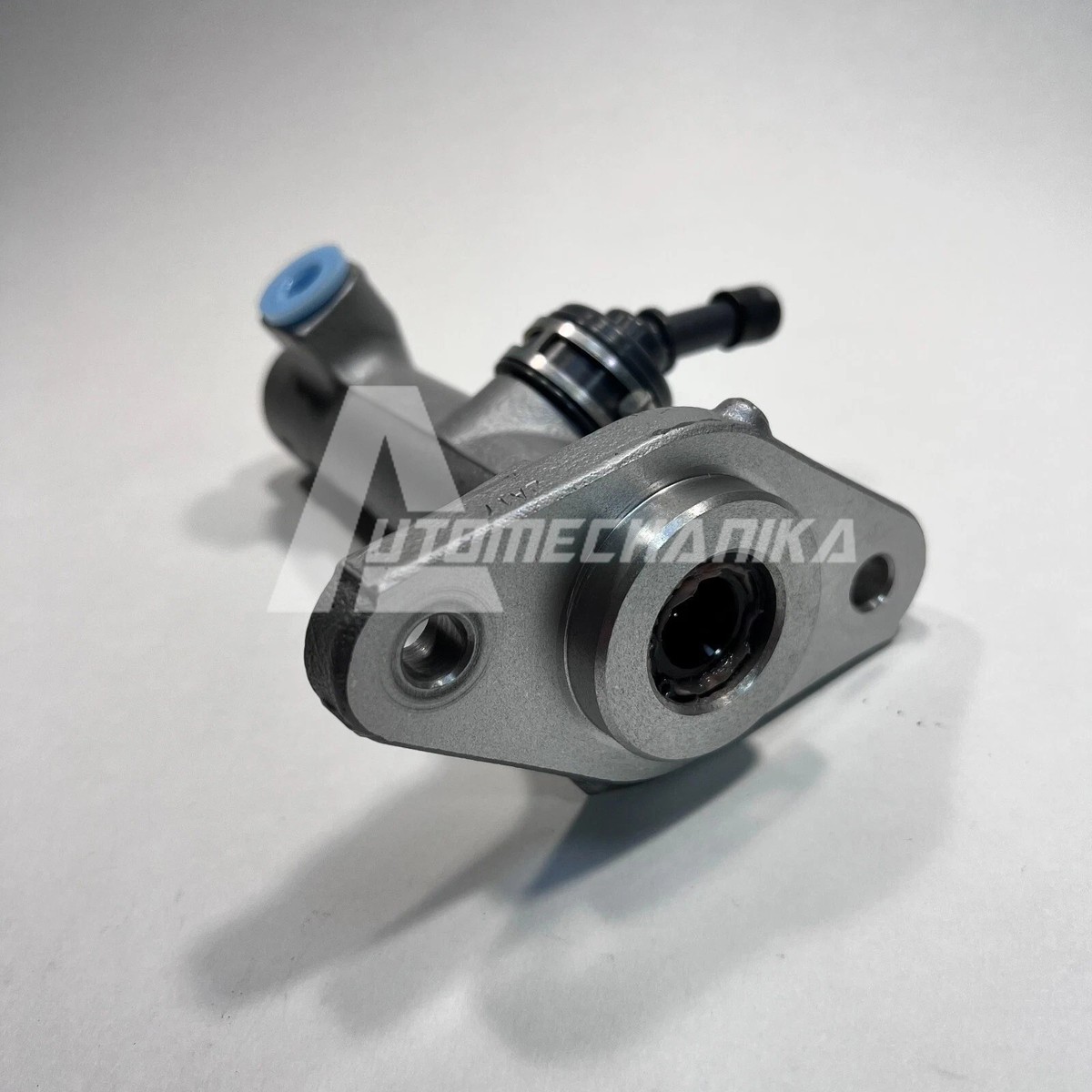 ISUZU NPR NQR 4HF1 4HG1 Clutch Master Cylinder | 8980976940