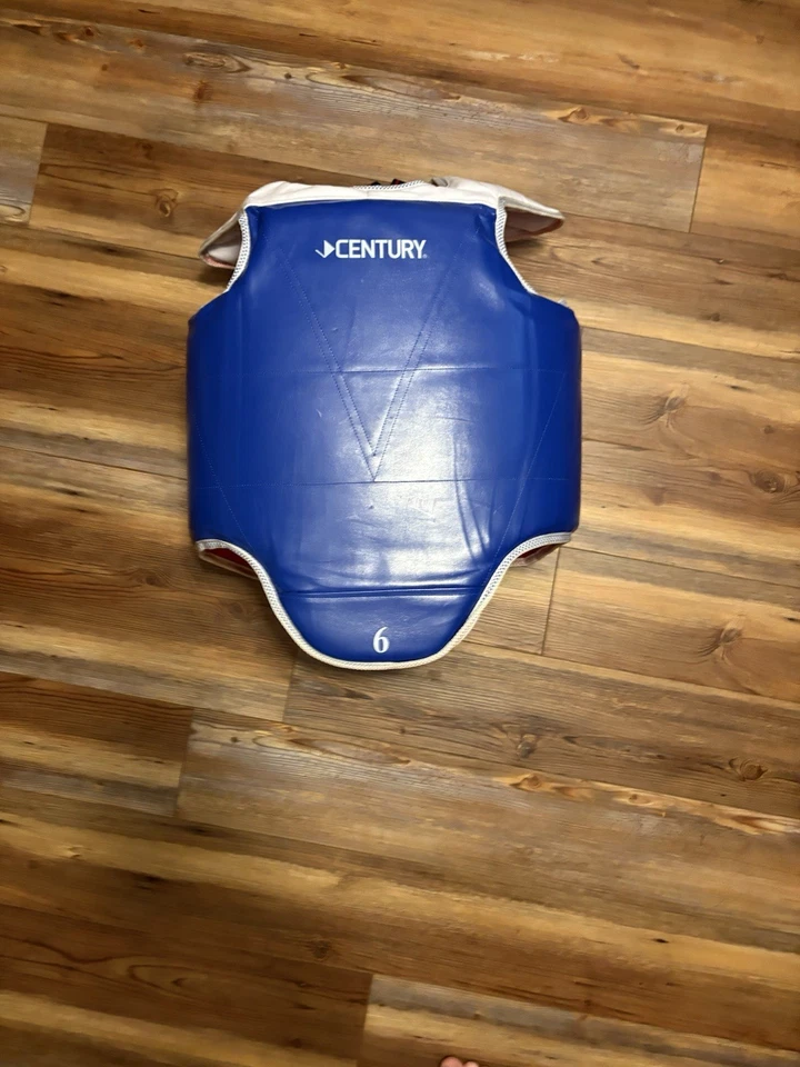 Protector de pecho TKD Century para adultos, talla 6 (XL para adultos). Usado, buen estado Foto 3 de 4