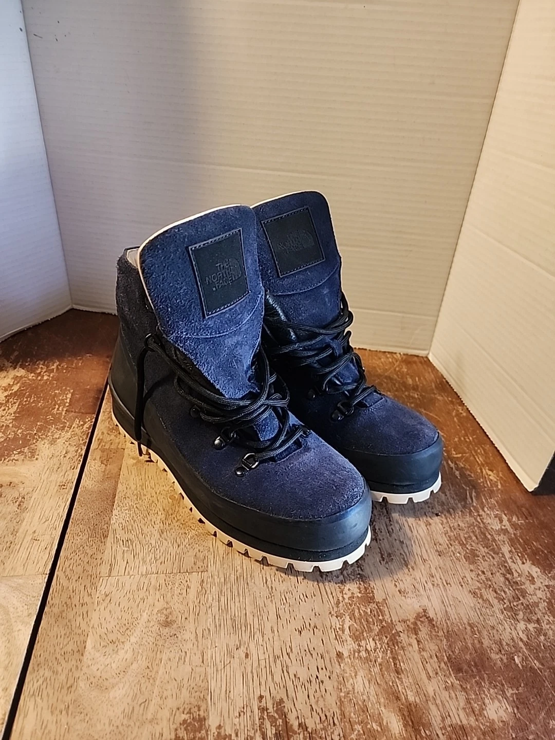 The NorthFace M Cryos Hiking Boots Men Size 7.5 Dark Blue Suede Italian Designed