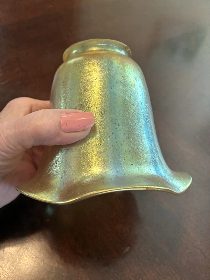 Abajur antigo de vidro iridescente dourado - Imagem 4 de 4