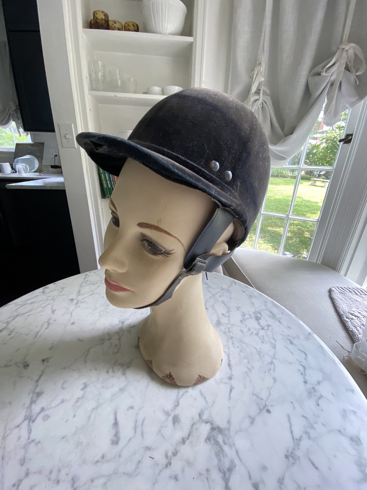 Vintage Riding Hat velvet Helmet Polo Fox Hunting equestrian Hunt Cap - display