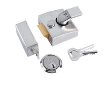 Yale High Security Deadlocking Nightlatch 40mm Backset Sat Chrome P-85-SC-SC-40