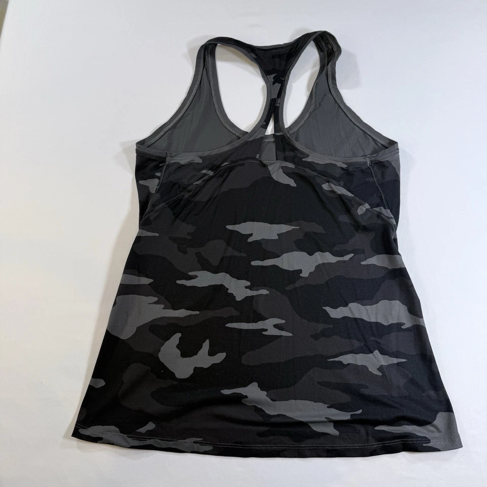 Regata feminina Athleta Racerback treino estampa camuflada cinza preta tamanho M - Imagem 2 de 4