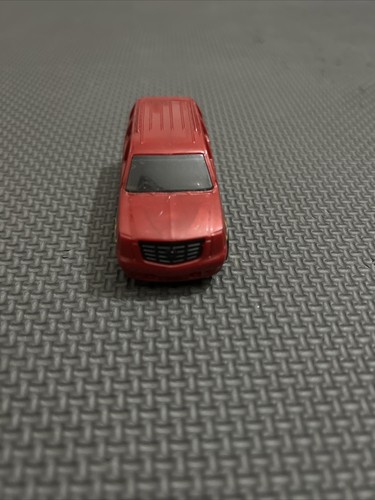 Hot Wheels 5 Pk Haulers ‘07 Cadillac Escalade Zamac Base Tinted Smoke Red Case - Picture 3 of 6