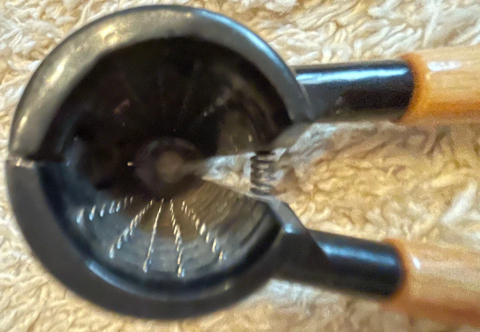 2tlg Retro Nussknacker-Set Nutcracker Nut Pliers with Wooden Handles - Image 2 of 4