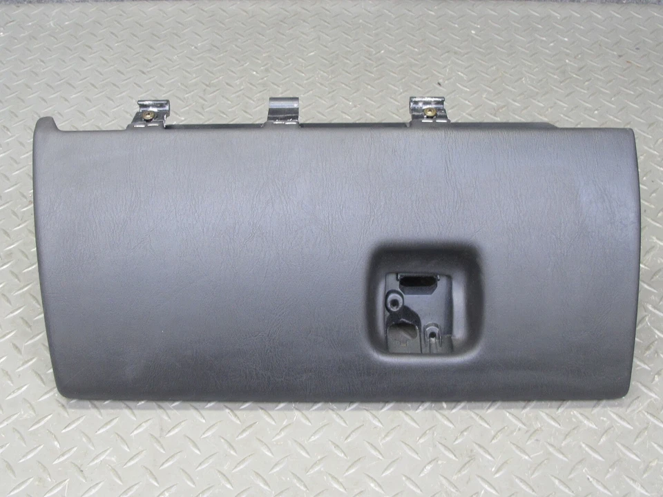 2004-2009 CADILLAC XLR RIGHT SIDE DASHBOARD GLOVE BOX W/ FRAME TRIM PANEL SET - Image 3 of 4