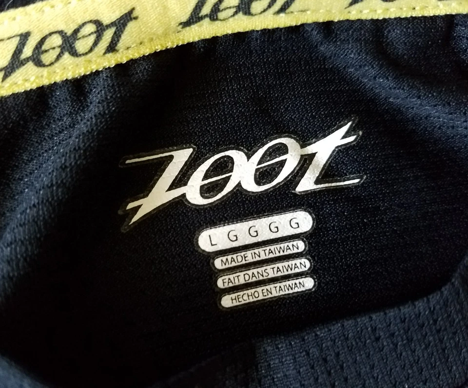 Usado en Excelente Condición Zoot Sports Hombres Camiseta Manga Larga Ciclismo Grande L Negro Peso Ligero  Foto 4 de 4
