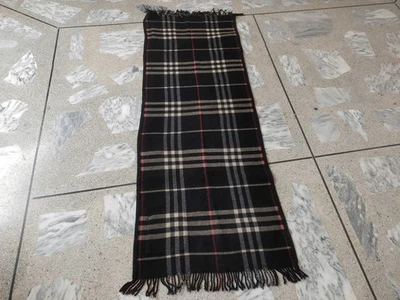 Mantón negro de invierno unisex clásico de cachemir Burberry London - Imagen 1 de 4