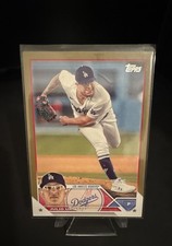 2023 Topps Series 1 - Julio Urias #280 Gold /2023