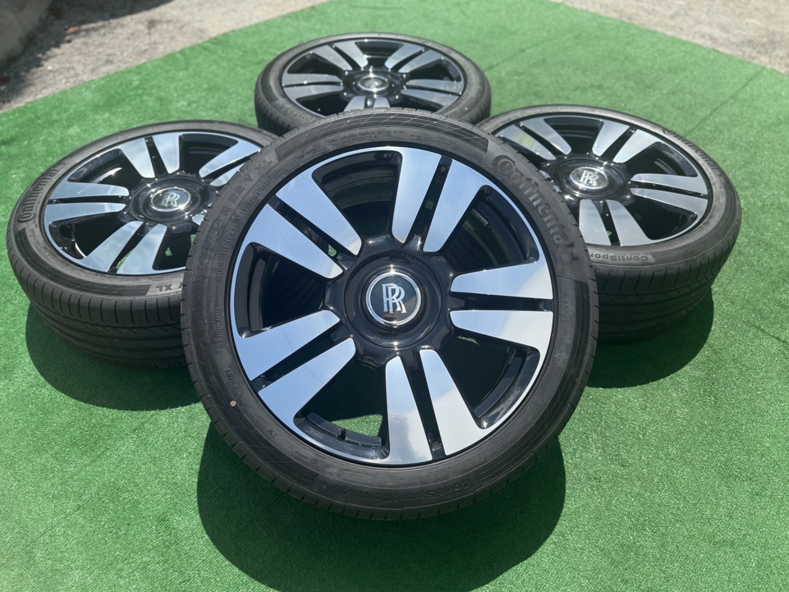 Genuine Rolls-Royce Cullinan Wheels & Tires OEM Factory REAL Black Polished 22