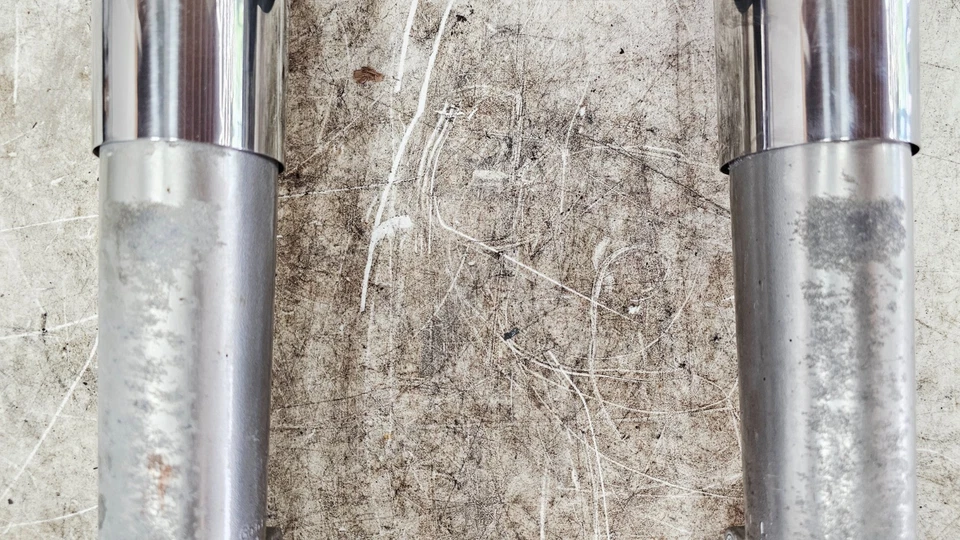 1996 HARLEY FLH ELECTRA GLIDE OEM HD Forks Front End Suspension Triple Tree Axle - Image 4 of 4