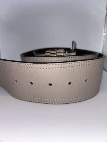 GORGEOUS LADIES CHICO’S GRAY GENUINE 100% LEATHER BELT SIZE MEDIUM - Picture 3 of 5
