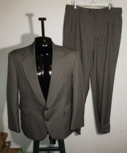 HAGGAR Brown Wool 2 Pc Suit Men's Size 44 Short, 38X32