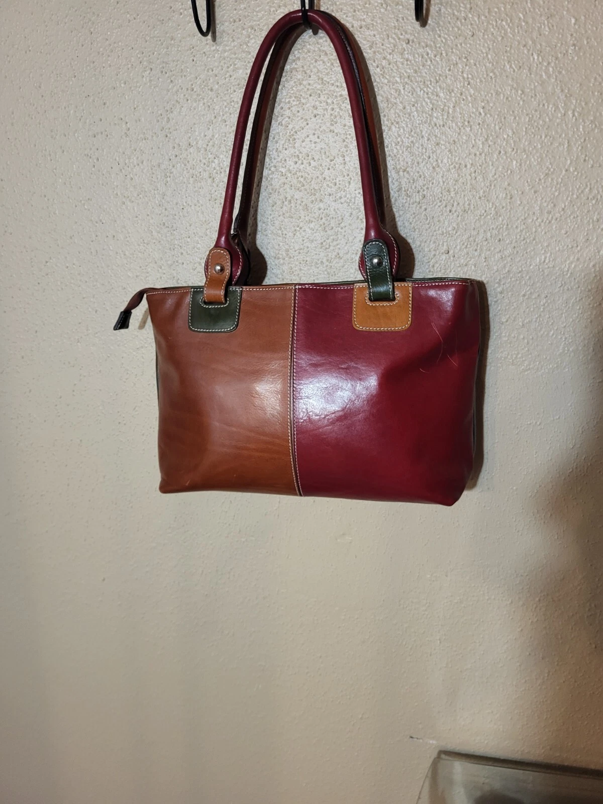 VALENTINO Valentina Borsa a mano Multicolore Grande in pelle. Le condizioni sono molto buone.