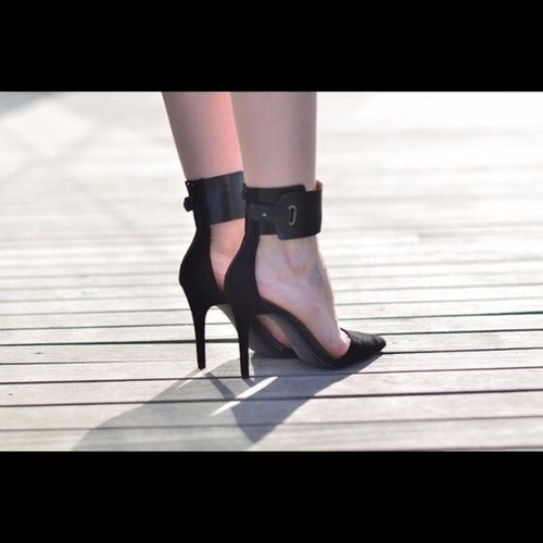 ZARA BLACK LEATHER HEELS SHOES THICK 