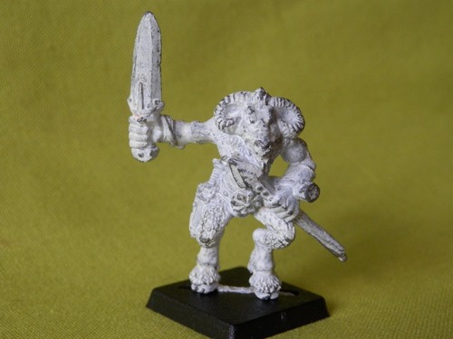 A3 WARHAMMER BEASTMEN ARMY - GOR LONG OOP METAL MODEL - Picture 2 of 2