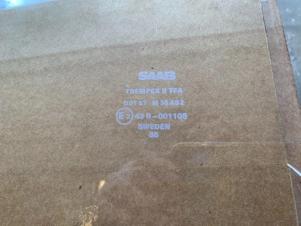 Clásico Saab 900 1985 1988 hatchback OEM puerta delantera izquierda ventana vidrio Foto 3 de 3