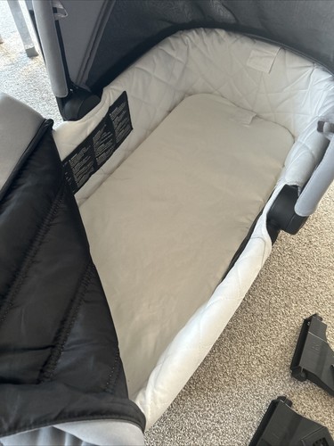 CARRYCOT - BABY JOGGER CITY MINI 2, MINI GT 2, ELITE 2 * VERY GOOD CONDITION * - Picture 4 of 5