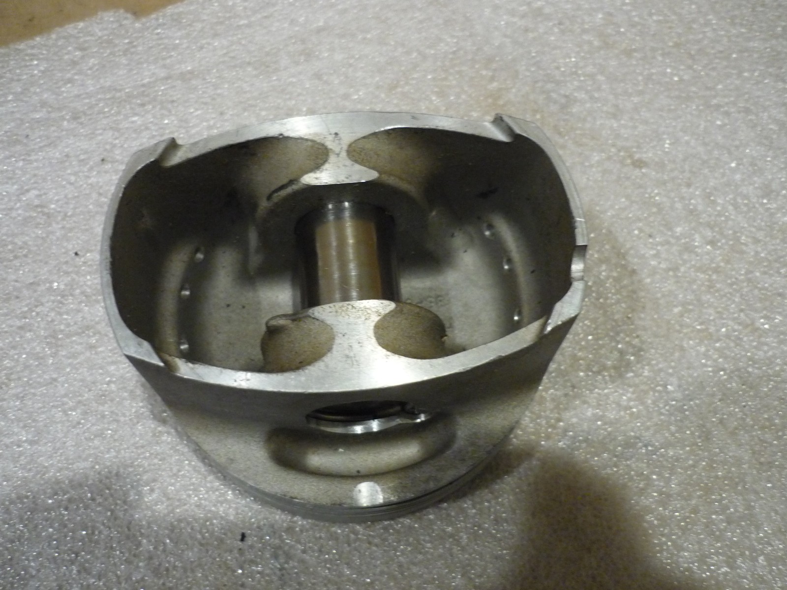 Ferrari 360 - Piston- P/N 179510