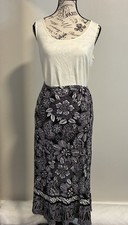 Sag Harbor black and white floral skirt 100 rayon. VTG. Size Med, Flowy Boho